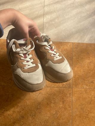 Zapatillas Pepe Jeans marrones y rojas