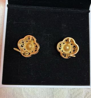 Pendientes flor circonitas dorados