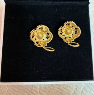 Pendientes flor circonitas dorados