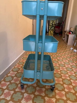 Carro auxiliar Ikea y madera