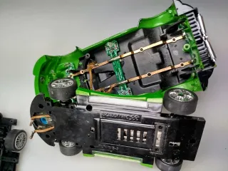 Coches Scalextric desguace, lo han dado todo