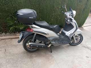 Piaggio Beverly 500 Plata