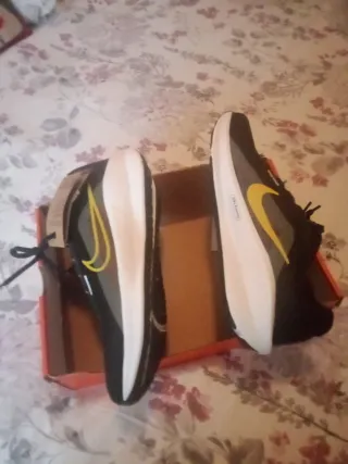 Zapatillas Nike Running Downshifter 13 Negras Amar