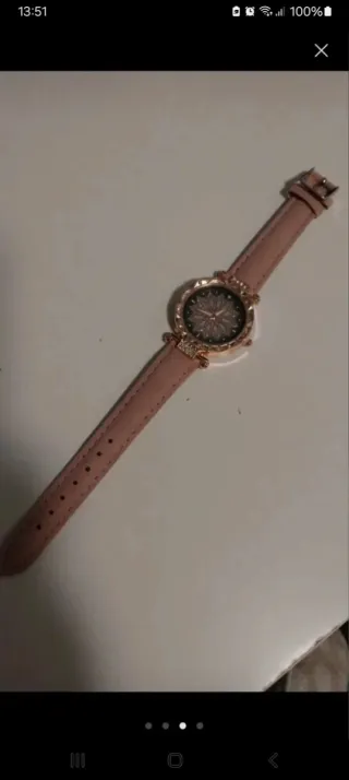 Reloj dorado y rosa con pedrería Nuevo