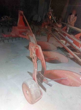 Vertederas Ovlac de formon de 3 hojas.