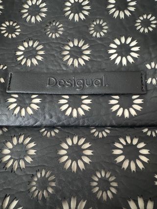 Bolso Desigual Negro y Blanco Flores