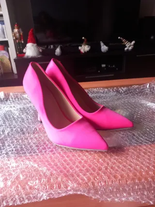 Zapatos de tacón rosa