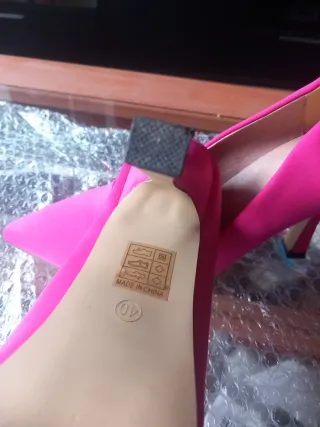 Zapatos de tacón rosa