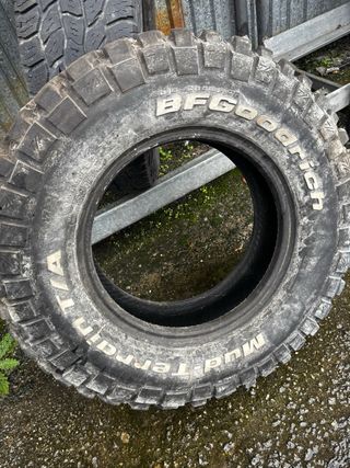 1 Neumático Bfgoodrich Mud Terrain LT225/75/15