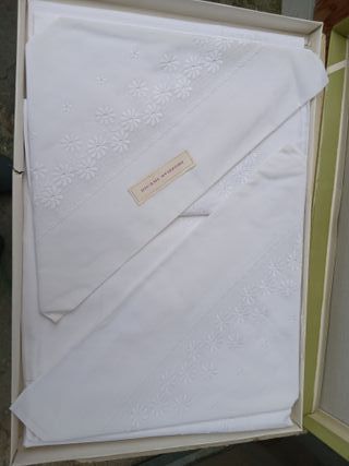 Lenzuolo matrimoniale prima notte ricamato