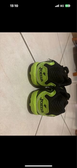 Scarpe da calcetto Joma nere e verdi