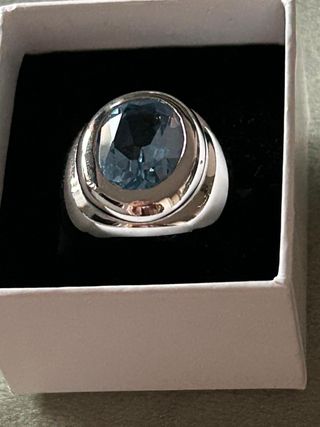 Anello firmato topazio azzurro placcato argento