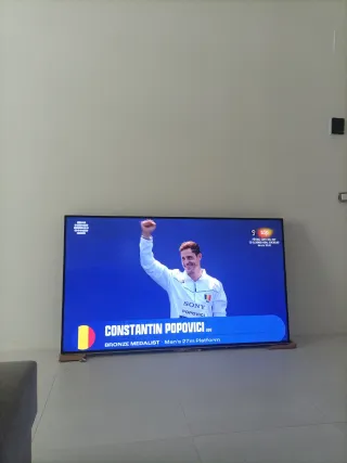 Televisión Saba Negra 65"pulgadas+soporte pared