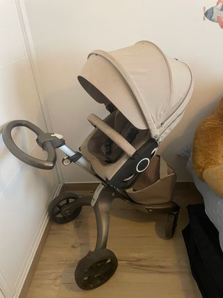 Capazo y Silla de paseo Stokke Xplory Beige