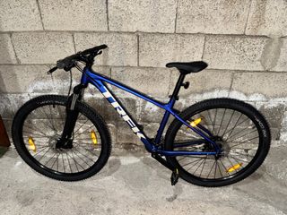 Bicicleta Marlin Trek 4 Blu anno 2025
