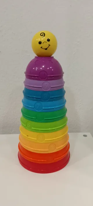 Cuencos apilables de colores con números