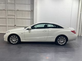 Mercedes-Benz Clase E Coupé E 250 CGI Blue Efficiency Avantg.
