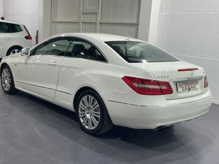 Mercedes-Benz Clase E Coupé E 250 CGI Blue Efficiency Avantg.