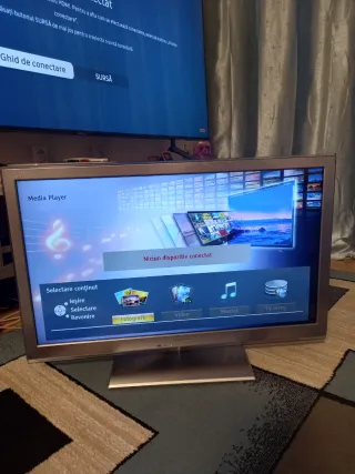 Televisión Panasonic Plata y Negra