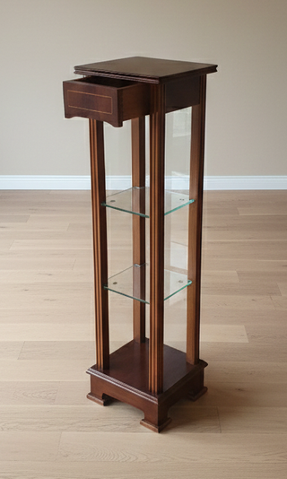 Vitrina de madera con baldas de cristal