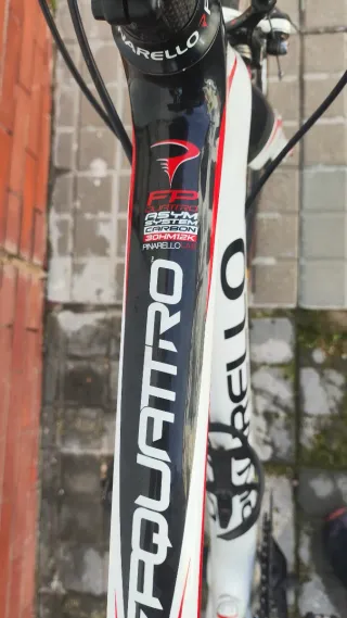 Bicicleta de carretera Pinarello F8