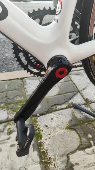 Bicicleta de carretera Pinarello F8