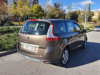 Renault Grand Scenic 2010