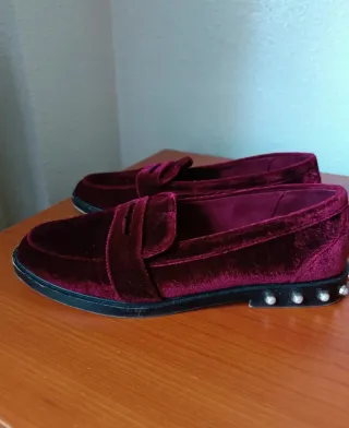 Zapatos terciopelo granate mujer
