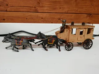 Antigua Diligencia Madera Oeste P.H.