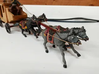 Antigua Diligencia Madera Oeste P.H.