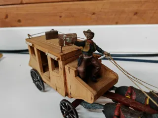 Antigua Diligencia Madera Oeste P.H.