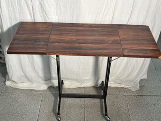 Mesa auxiliar plegable madera y metal