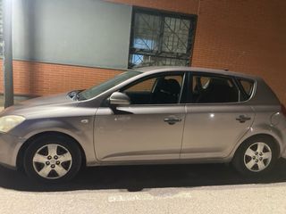 kia ceed funcionando - sin ITV, para reparar