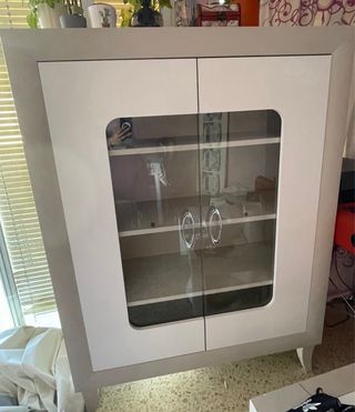 Mobile soggiorno con vetrina e cassetti