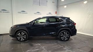 Lexus NX 2.5 300h Premium 2WD