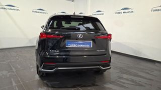 Lexus NX 2.5 300h Premium 2WD