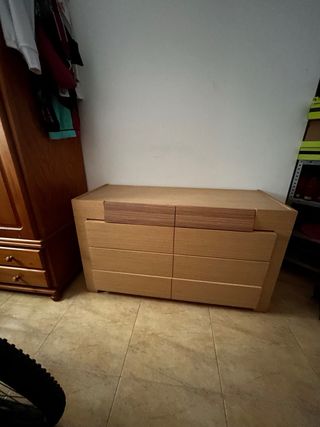 Cómoda de madera con 6 cajones