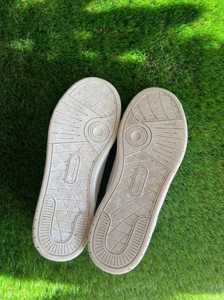 Zapatillas Lacoste blancas 43 y zapatillas Puma
