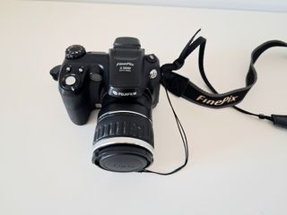 Cámara Fujifilm Finepix S5600
