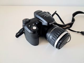 Cámara Fujifilm Finepix S5600