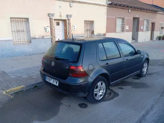 Volkswagen Golf 2002