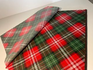 Carta velina natalizia a quadri