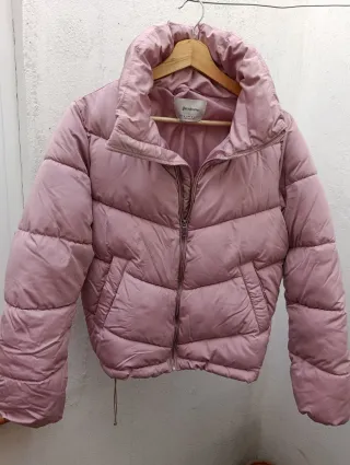 Cazadora acolchada rosa chica
