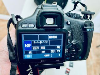 Cámara Canon EOS 550D + Accesorios