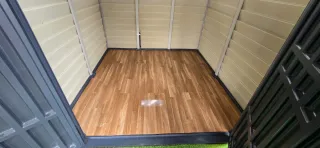 Caseta de jardín de plástico beige y gris