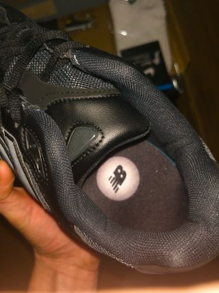 New Balance 9060 Negras