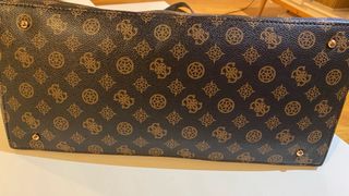 Bolso Guess Monogram Marrón y Beige, Auténtico.