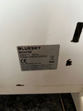 Estufa eléctrica blanca