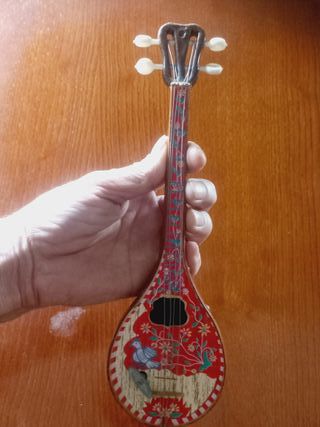 Caixa de Música Vintage Bandolim Decorada