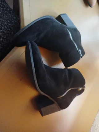 Botín tacón ante negro talla 38